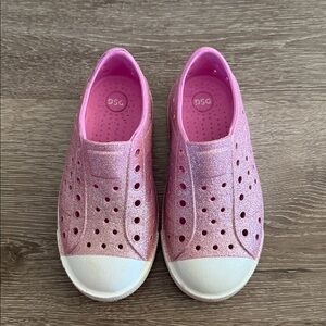 DSG kids glitter slip on, size 10